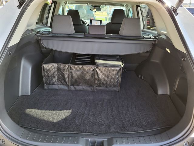 Used 2025 Toyota RAV4 XLE w/ Convenience Package image 10