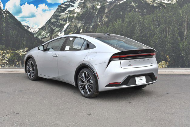 New 2026 Toyota Prius Limited image 3