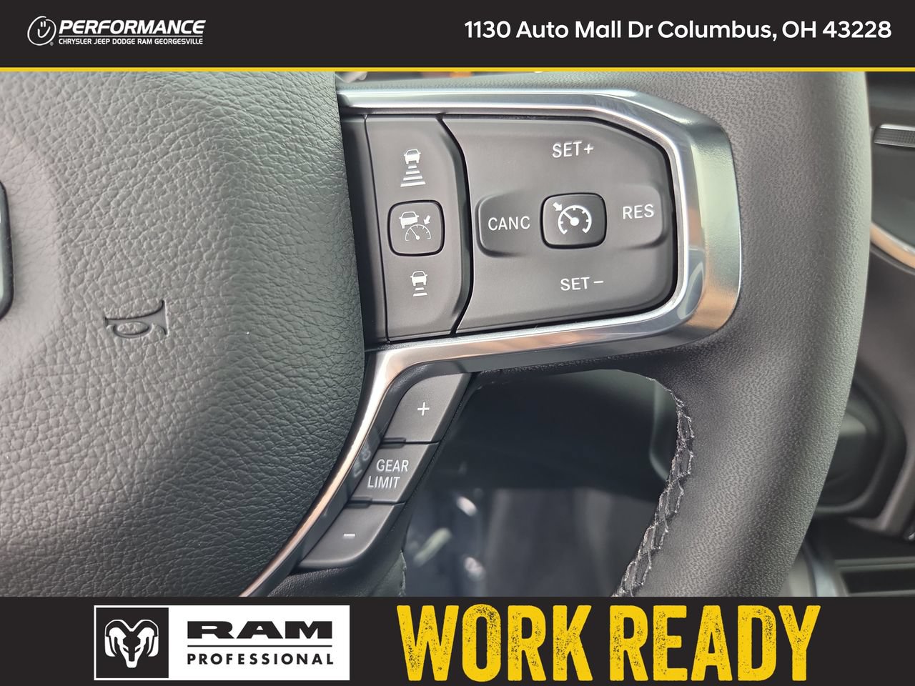 New 2026 RAM 2500 Laramie AWD/4WD image 29