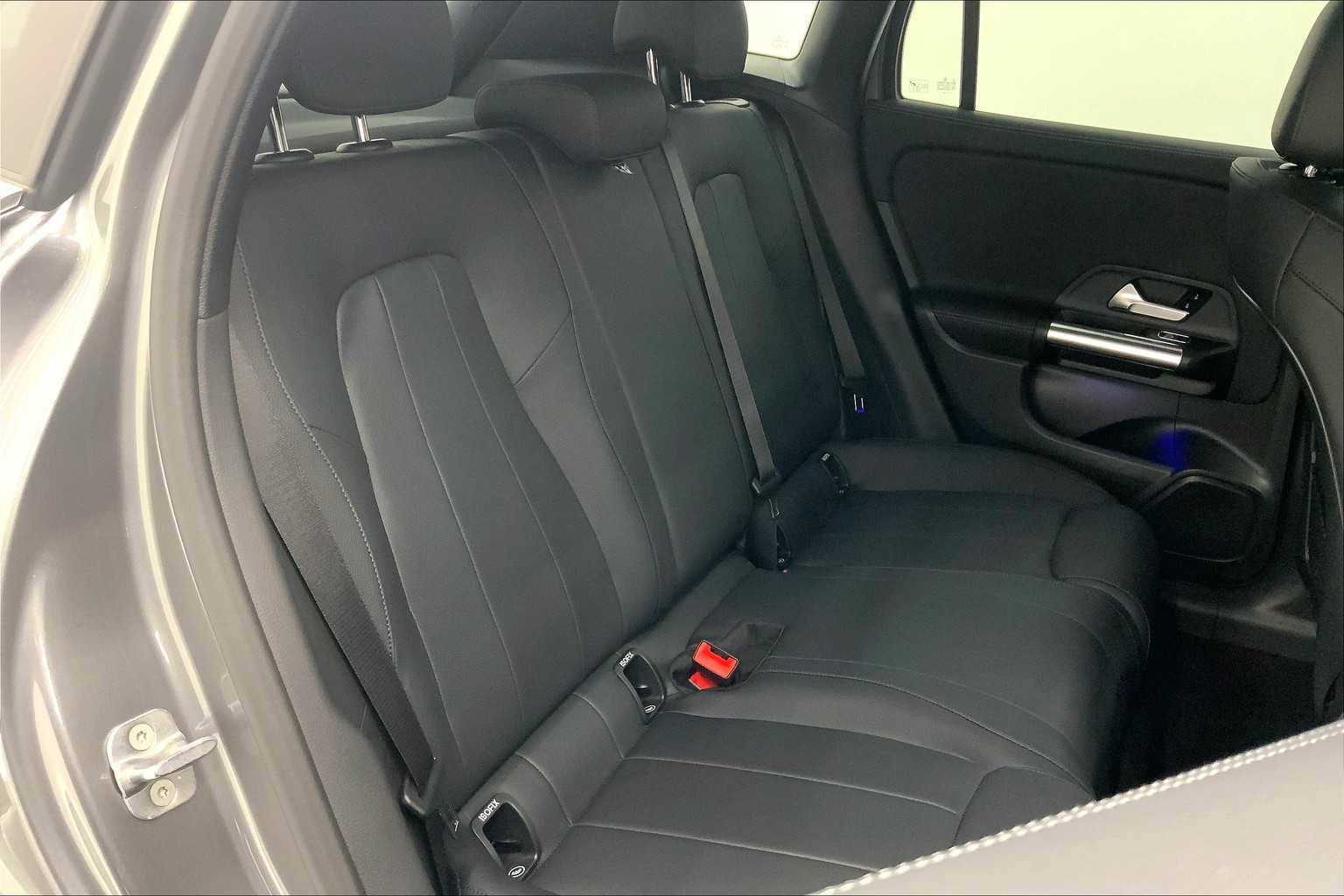 Used 2026 Mercedes-Benz GLA 250 image 13