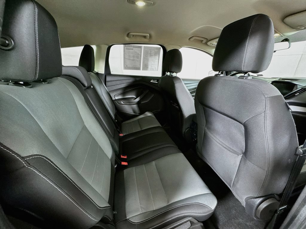 Used 2016 Ford Escape SE w/ Equipment Group 201A AWD/4WD image 25