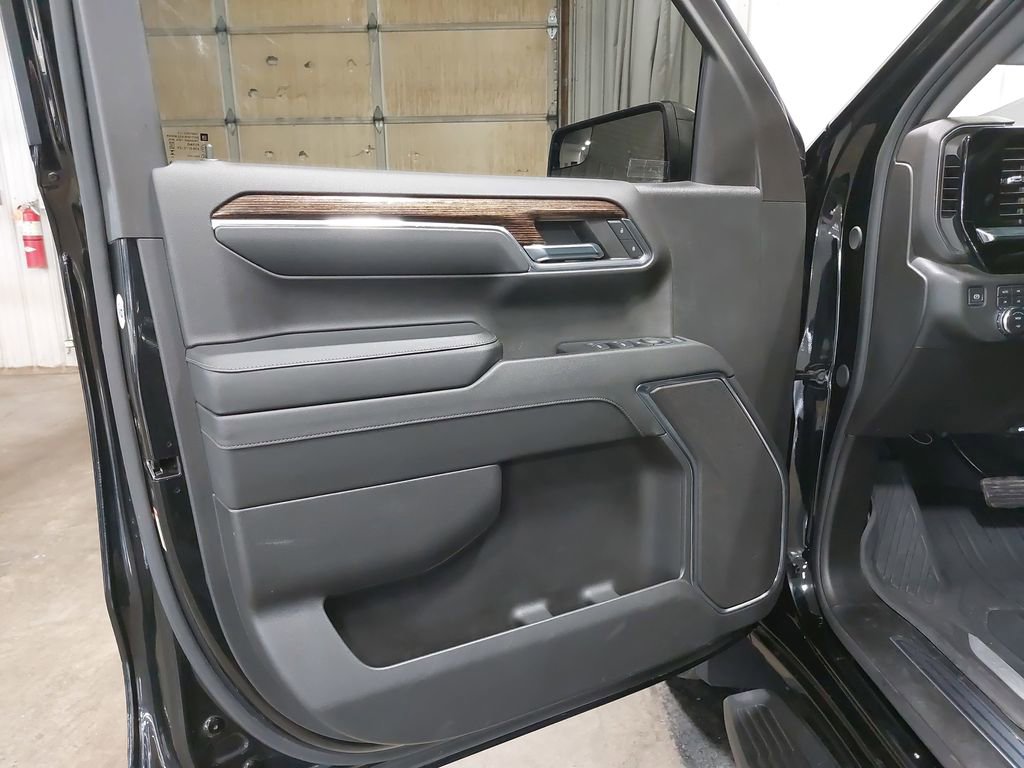 Used 2024 GMC Sierra 1500 Elevation w/ X31 Off-Road Package AWD/4WD image 27