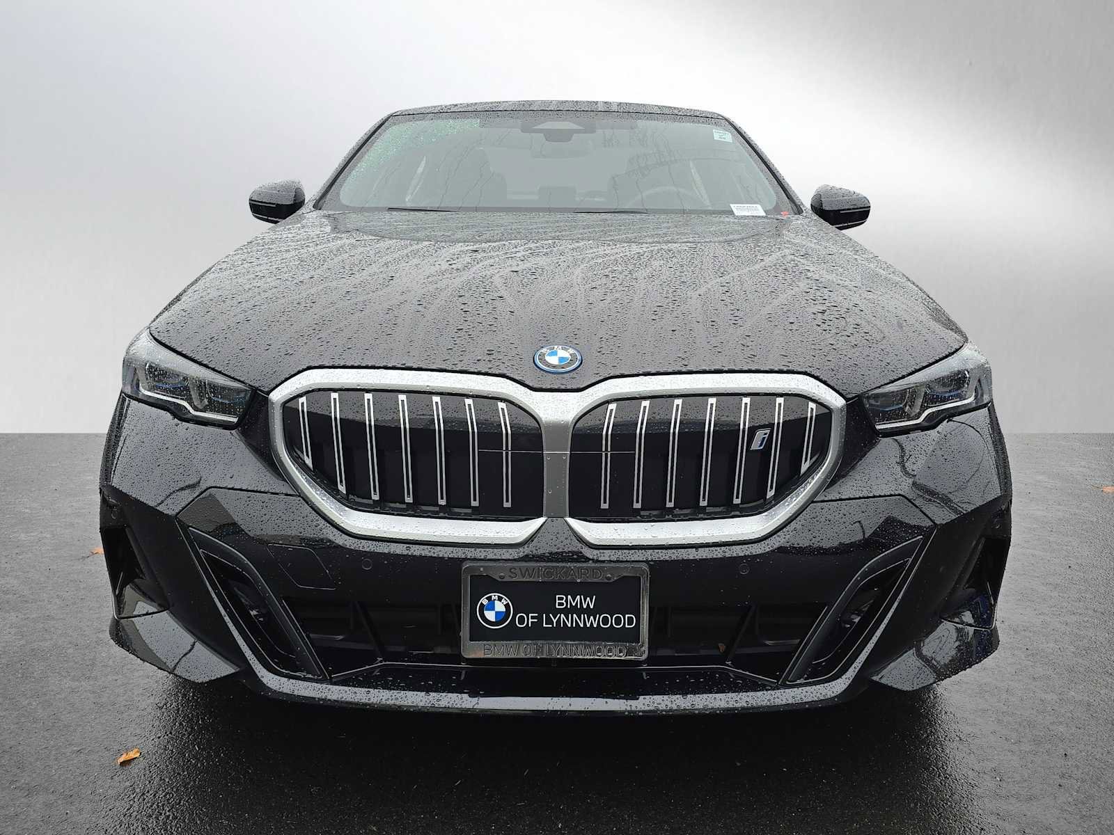 Used 2024 BMW i5 eDrive40i w/ M Sport Package image 8