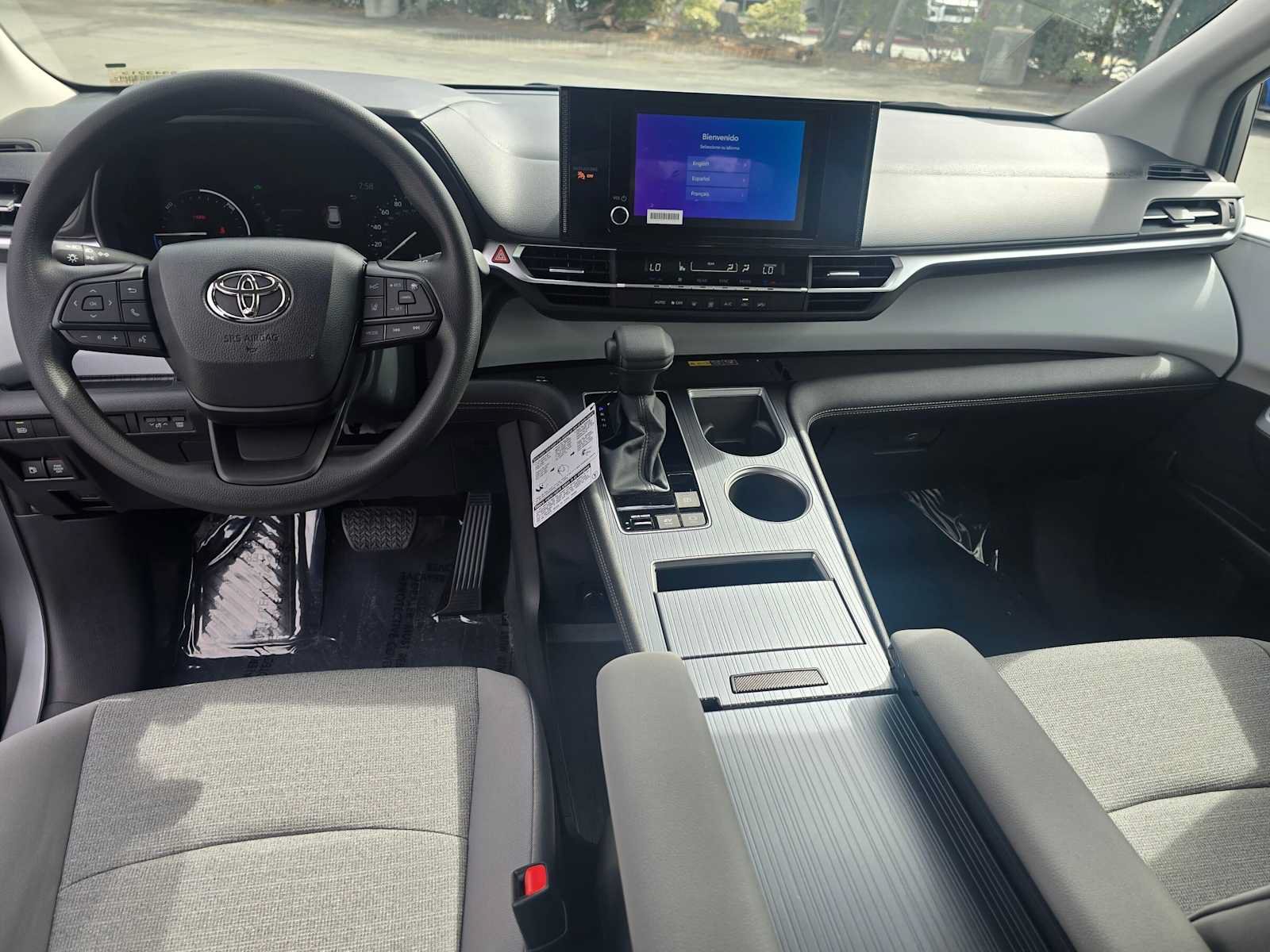 New 2026 Toyota Sienna LE FWD image 23