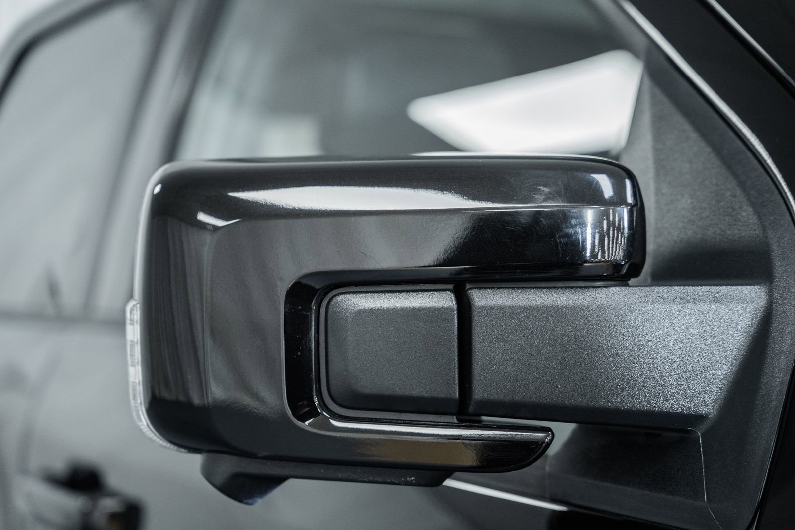 Certified 2025 Ford F150 Lariat w/ Equipment Group 502A High image 14