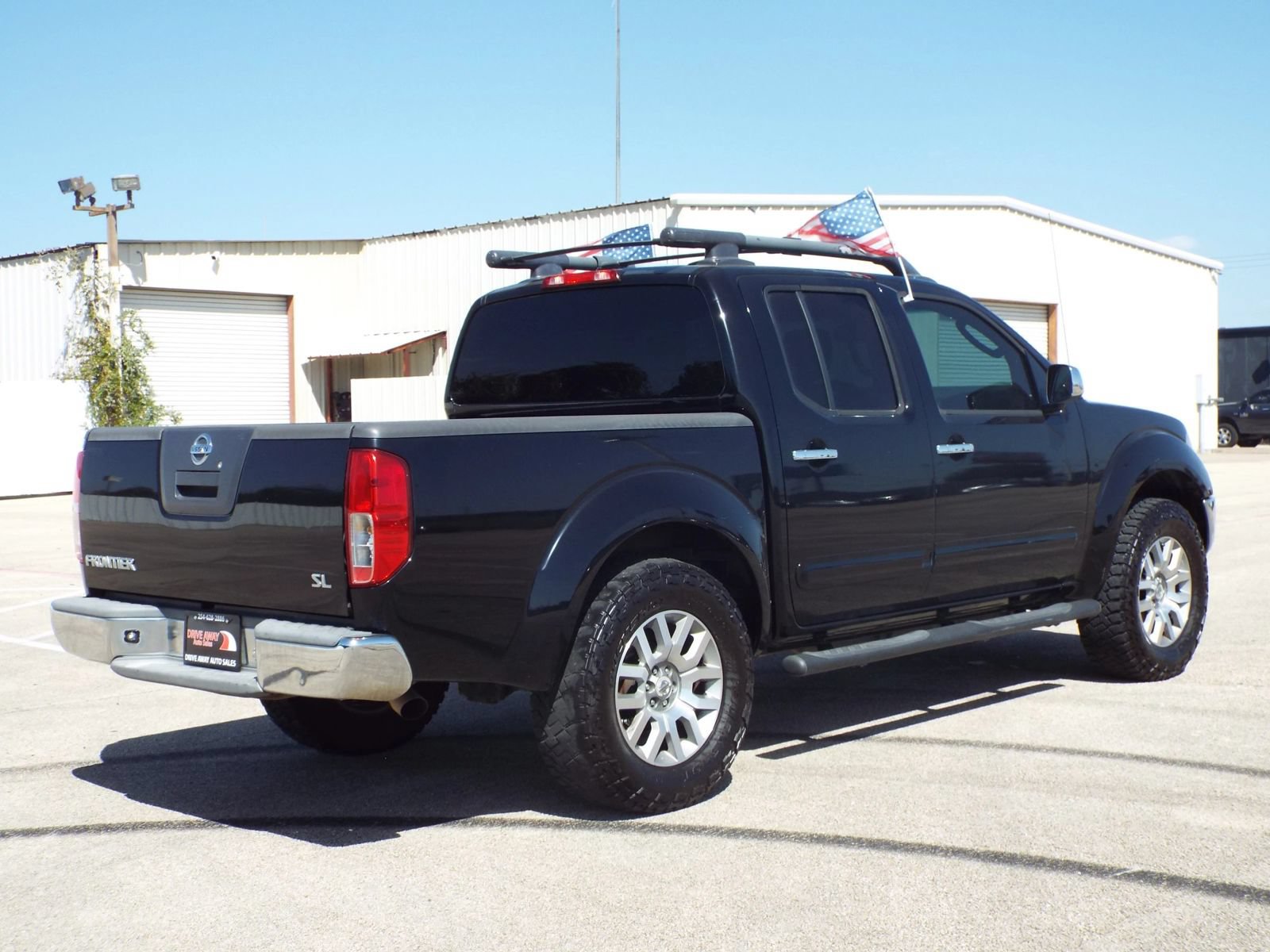 Used 2011 Nissan Frontier SL w/ Moonroof Pkg RWD image 6