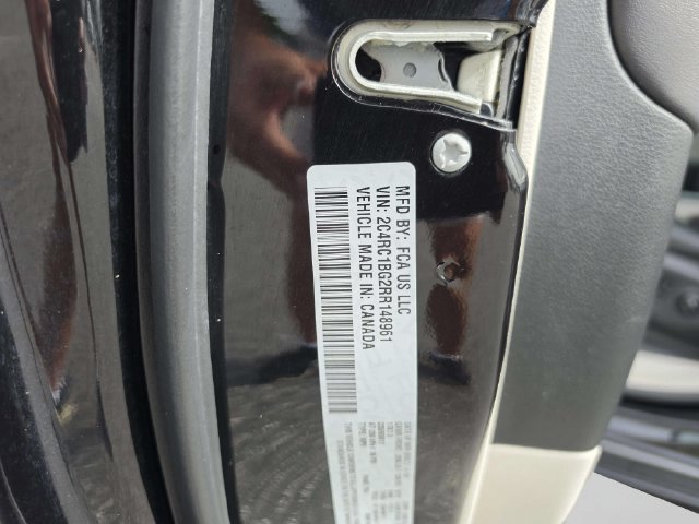 Used 2024 Chrysler Pacifica Touring-L FWD image 45