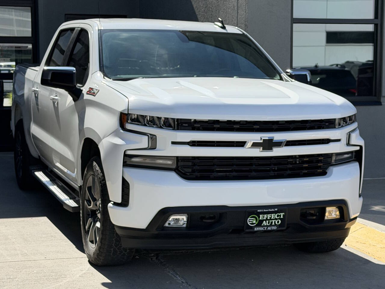 Used 2020 Chevrolet Silverado 1500 RST w/ RST Value Package AWD/4WD image 7