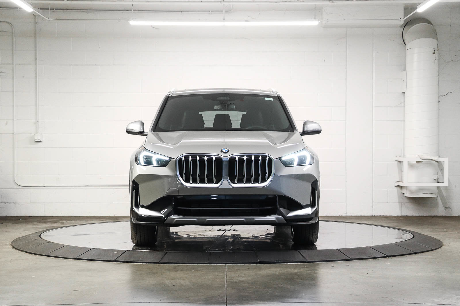 New 2026 BMW X1 xDrive28i w/ Convenience Package AWD/4WD image 2