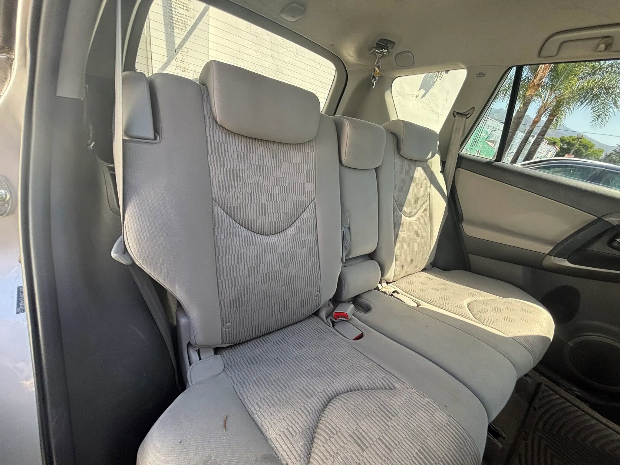 Used 2011 Toyota RAV4 4WD w/ Base L4 Extra Value Pkg image 48