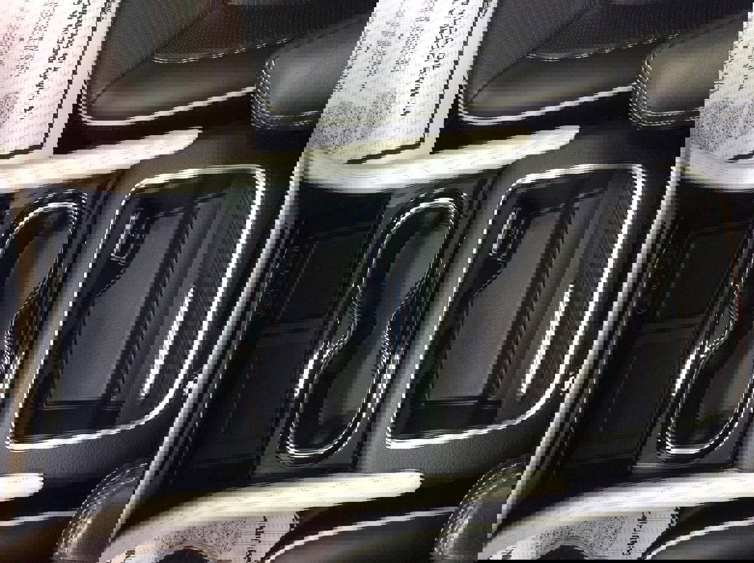 Used 2024 Chrysler Pacifica Limited w/ Trailer Tow Group image 37