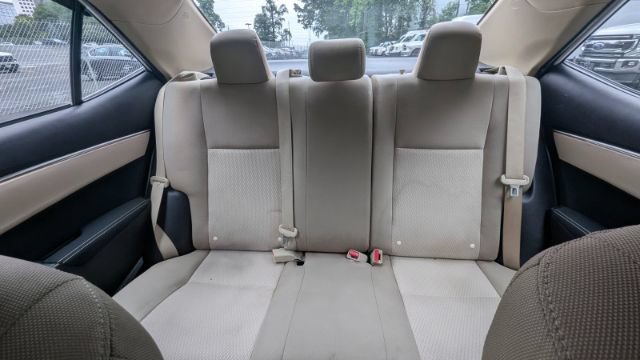 Used 2014 Toyota Corolla LE FWD image 21