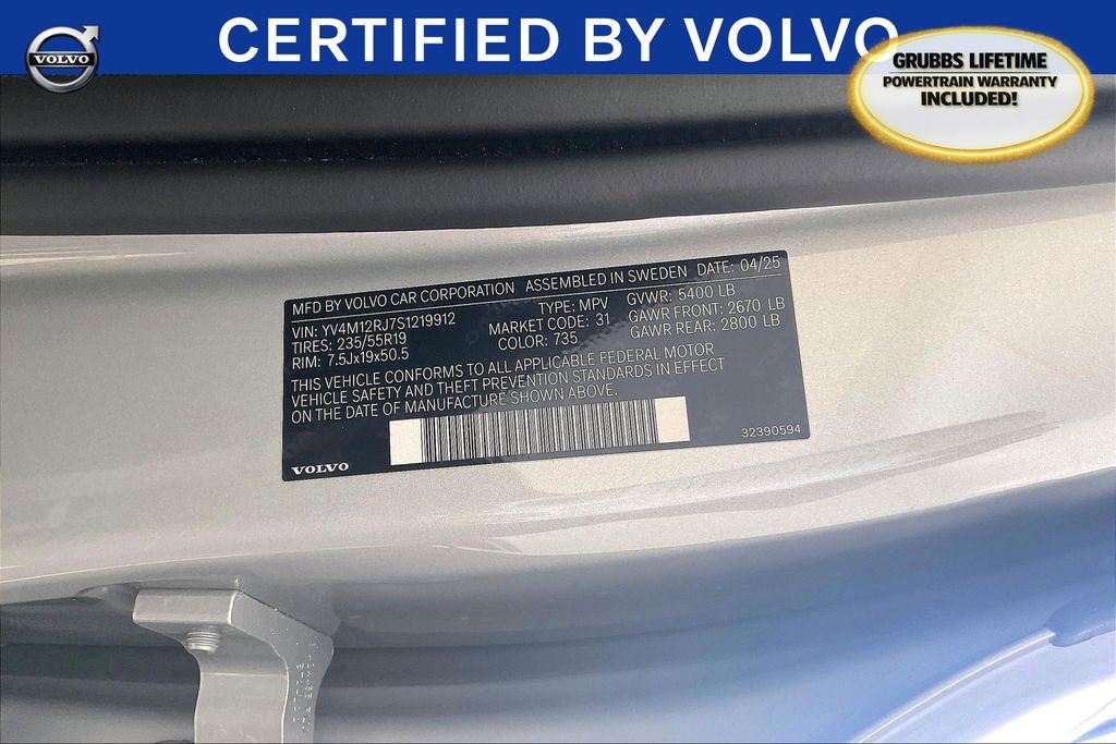 Used 2025 Volvo XC60 B5 Core image 42