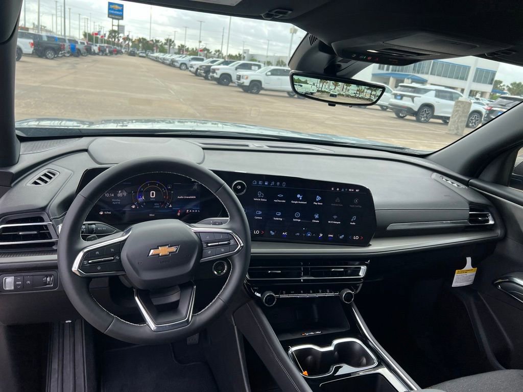 New 2026 Chevrolet Traverse LT w/ Sun and Wheel Package FWD image 26