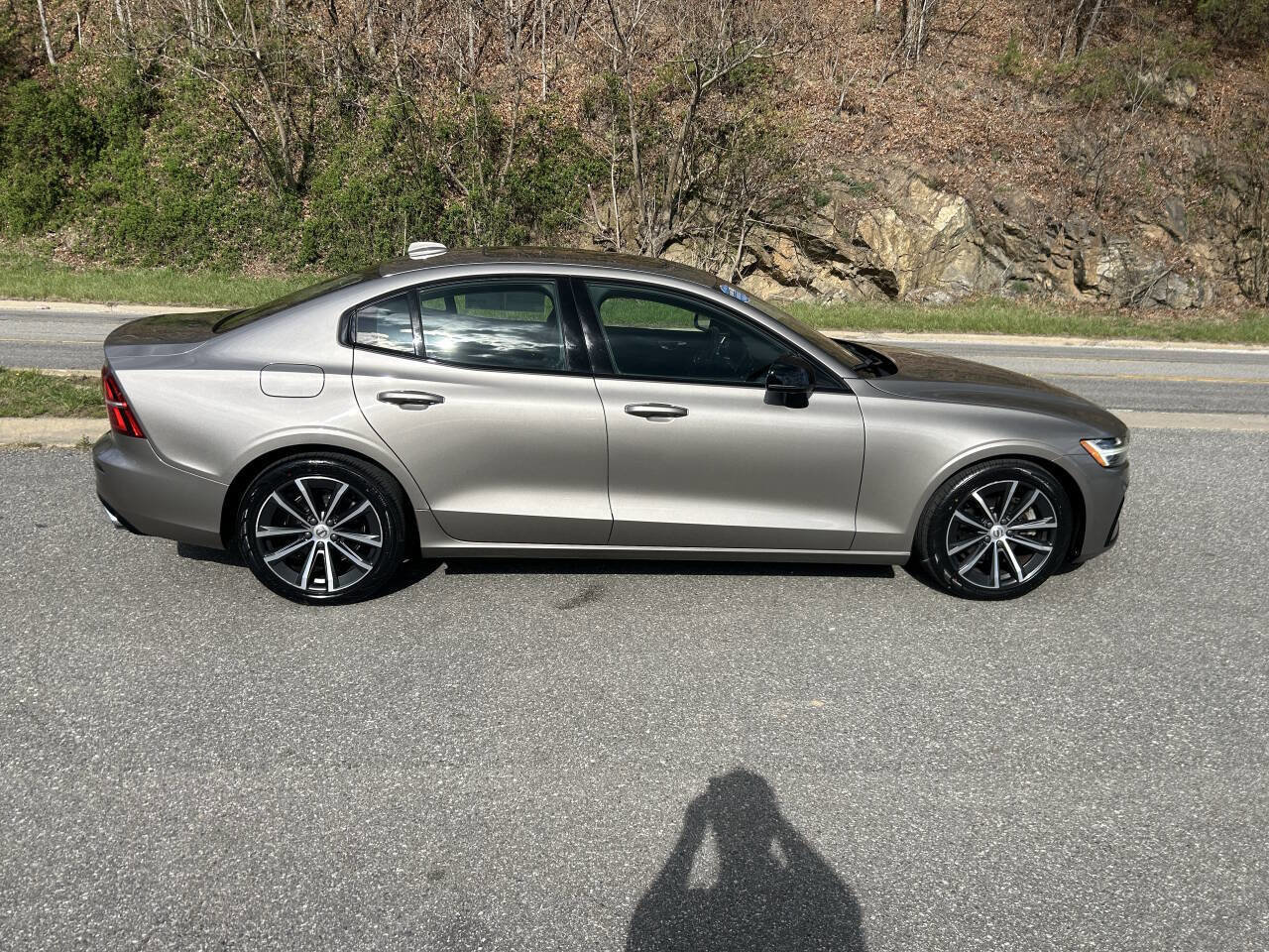 Used 2021 Volvo S60 T5 Momentum AWD/4WD image 8