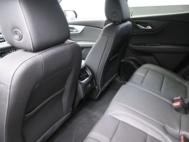 Used 2023 Chevrolet Blazer LT w/ Midnight/Sport Edition FWD image 22