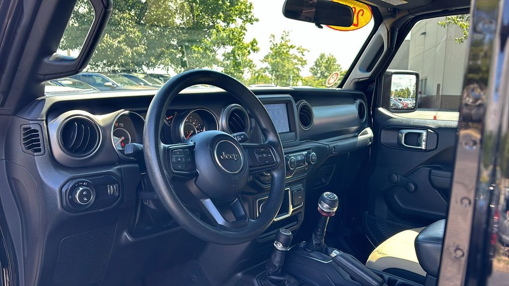 Used 2023 Jeep Gladiator Sport image 23