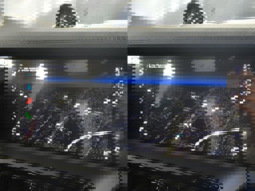 New 2025 Porsche Panamera 4 image 18