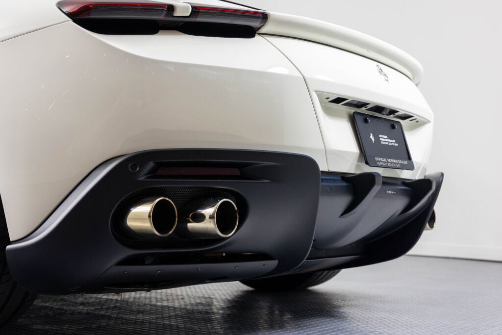 Certified 2024 Ferrari Roma Spider RWD image 27