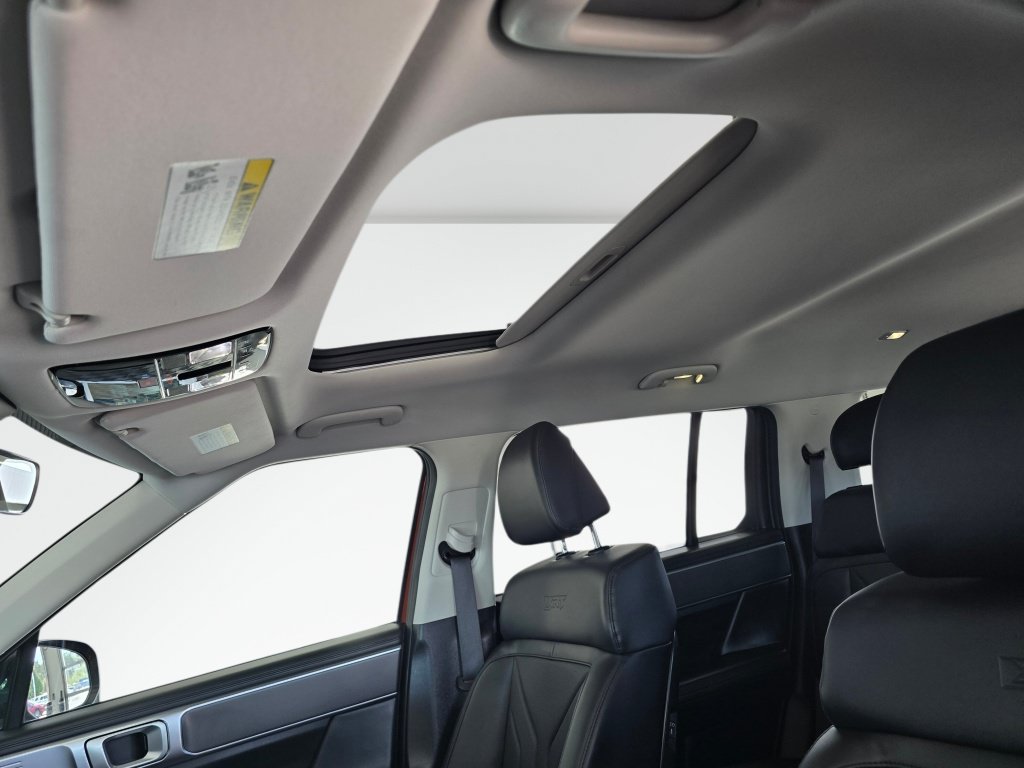 Used 2025 Hyundai Santa Fe XRT AWD/4WD image 19