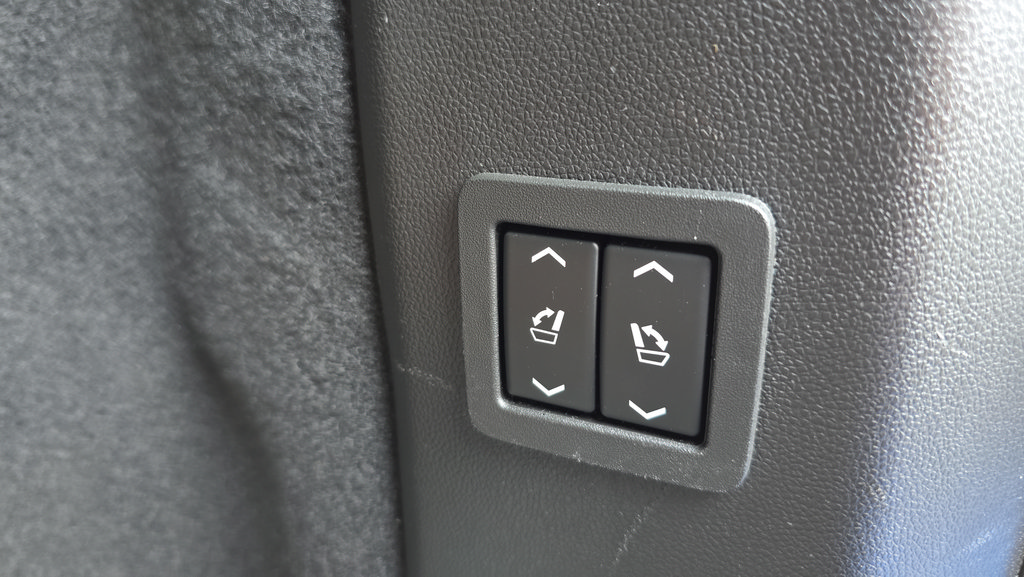 Used 2022 Cadillac XT6 Premium Luxury AWD/4WD image 27