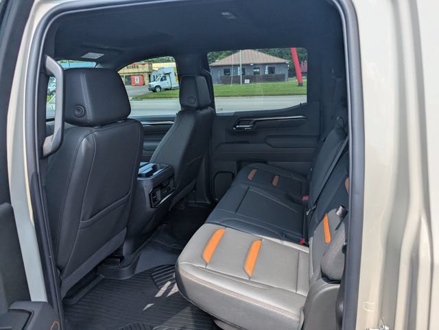 New 2026 GMC Sierra 1500 AT4 w/ AT4 Premium Package AWD/4WD image 11
