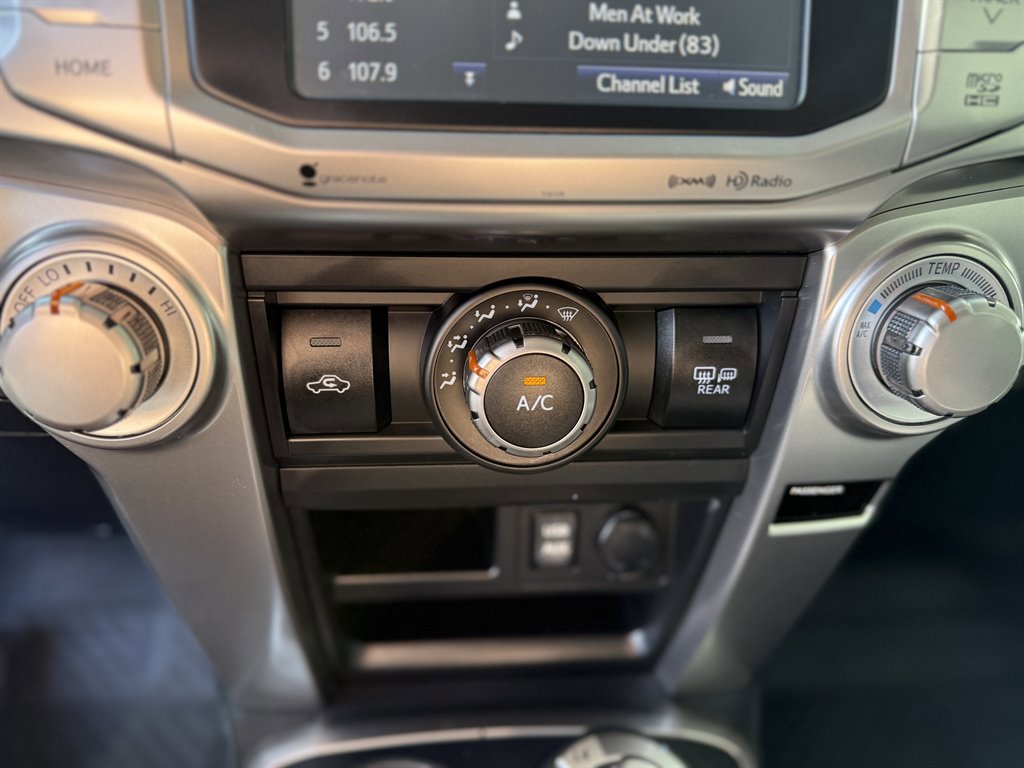 Used 2018 Toyota 4Runner SR5 Premium image 15