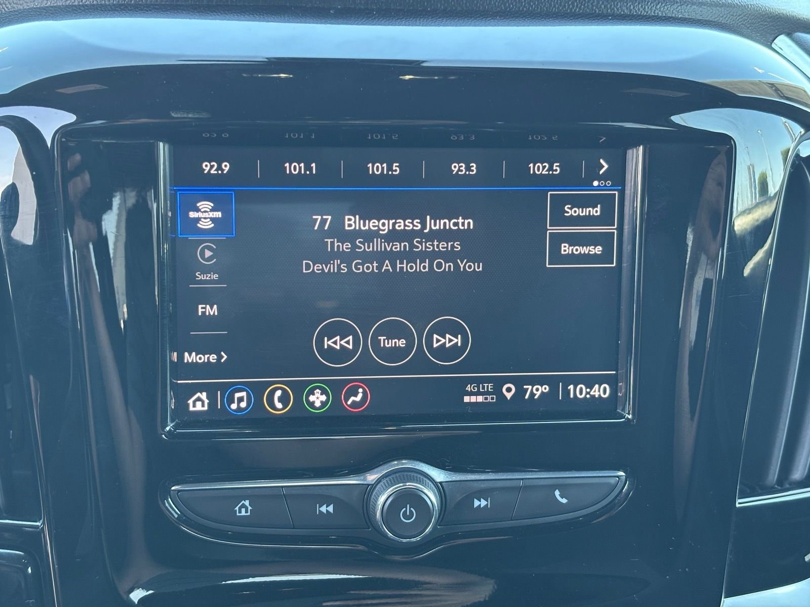 Used 2023 Chevrolet Traverse LT image 24