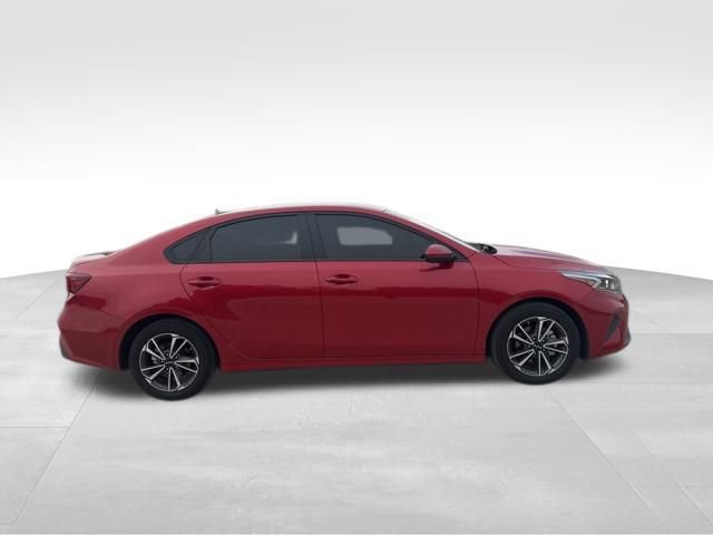 Certified 2023 Kia Forte LXS FWD image 2