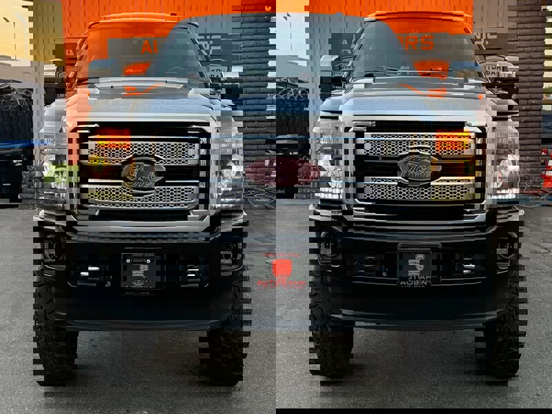 Used 2015 Ford F250 Platinum w/ FX4 Off-Road Package AWD/4WD image 2