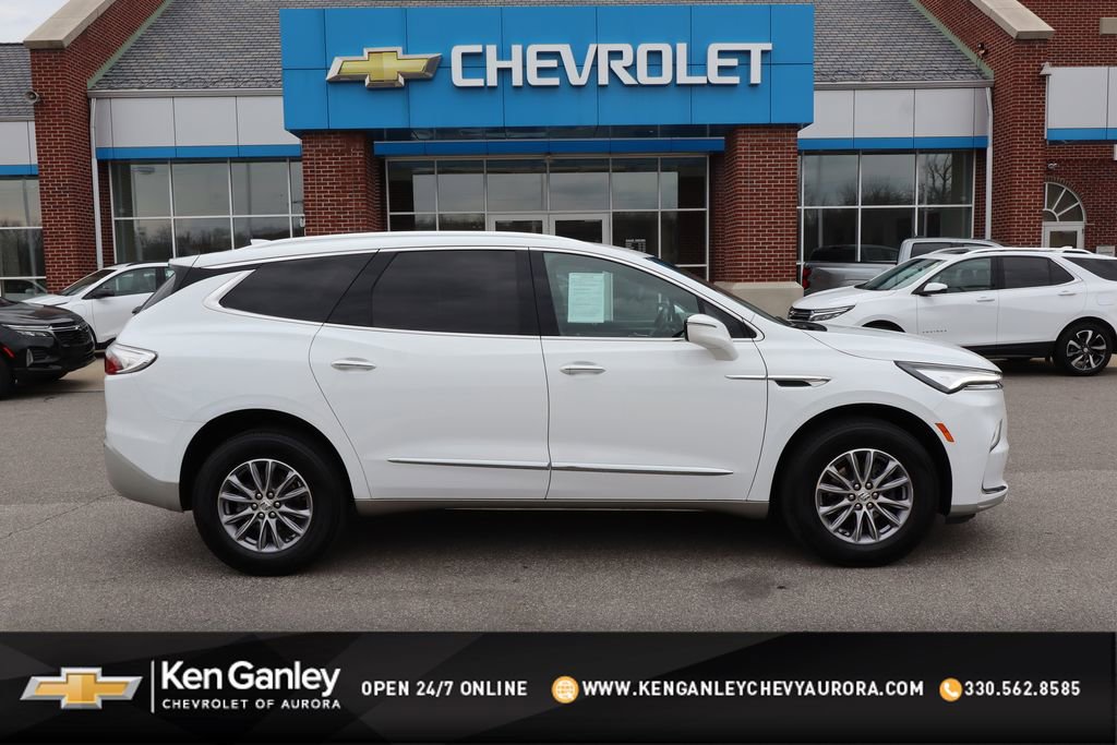 Used 2024 Buick Enclave Essence w/ LPO, Floor Liner Package