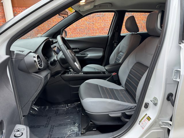 Used 2023 Nissan Kicks SR w/ SR Premium Package image 23