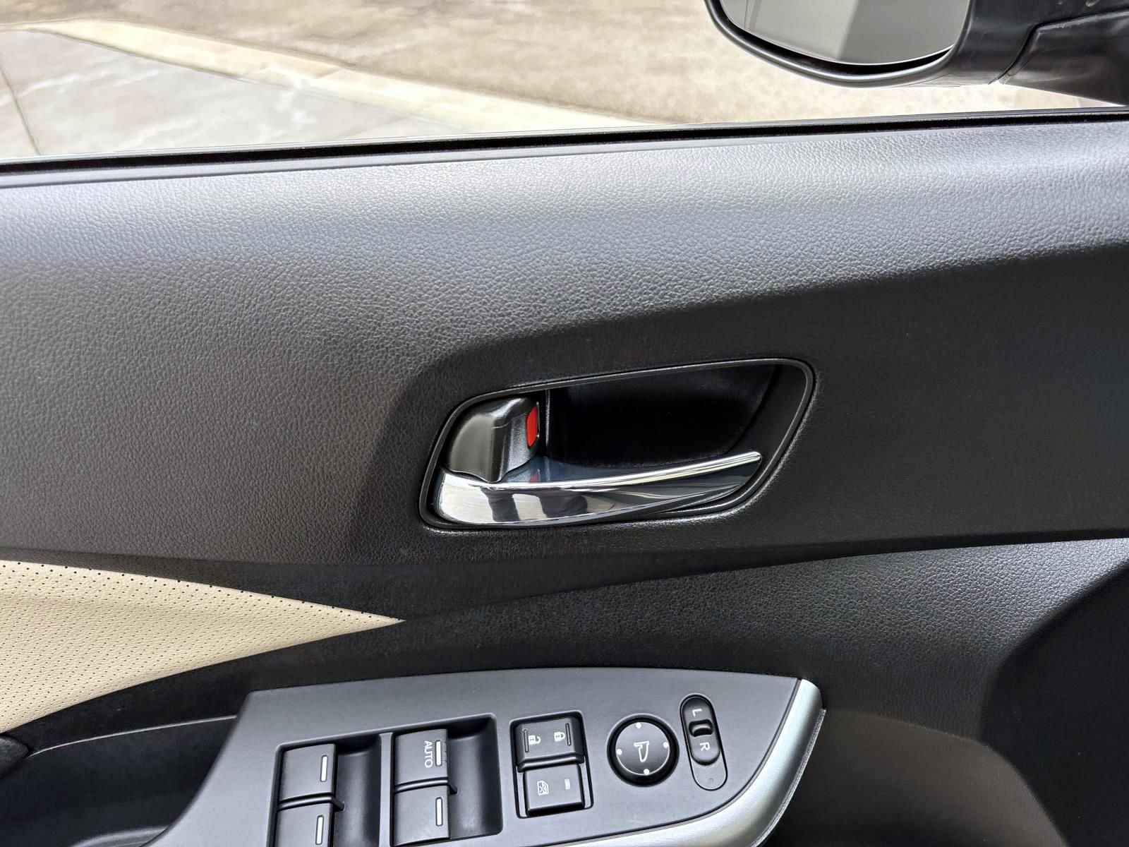 Used 2016 Honda CR-V EX-L image 12