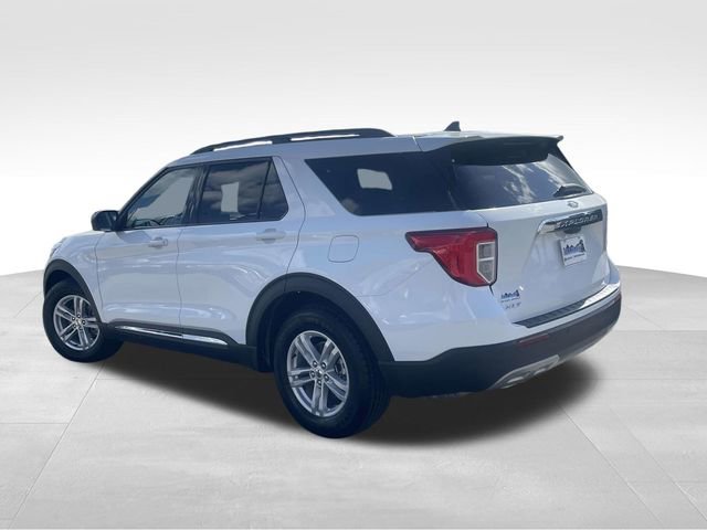 Used 2024 Ford Explorer XLT w/ Equipment Group 202A image 5