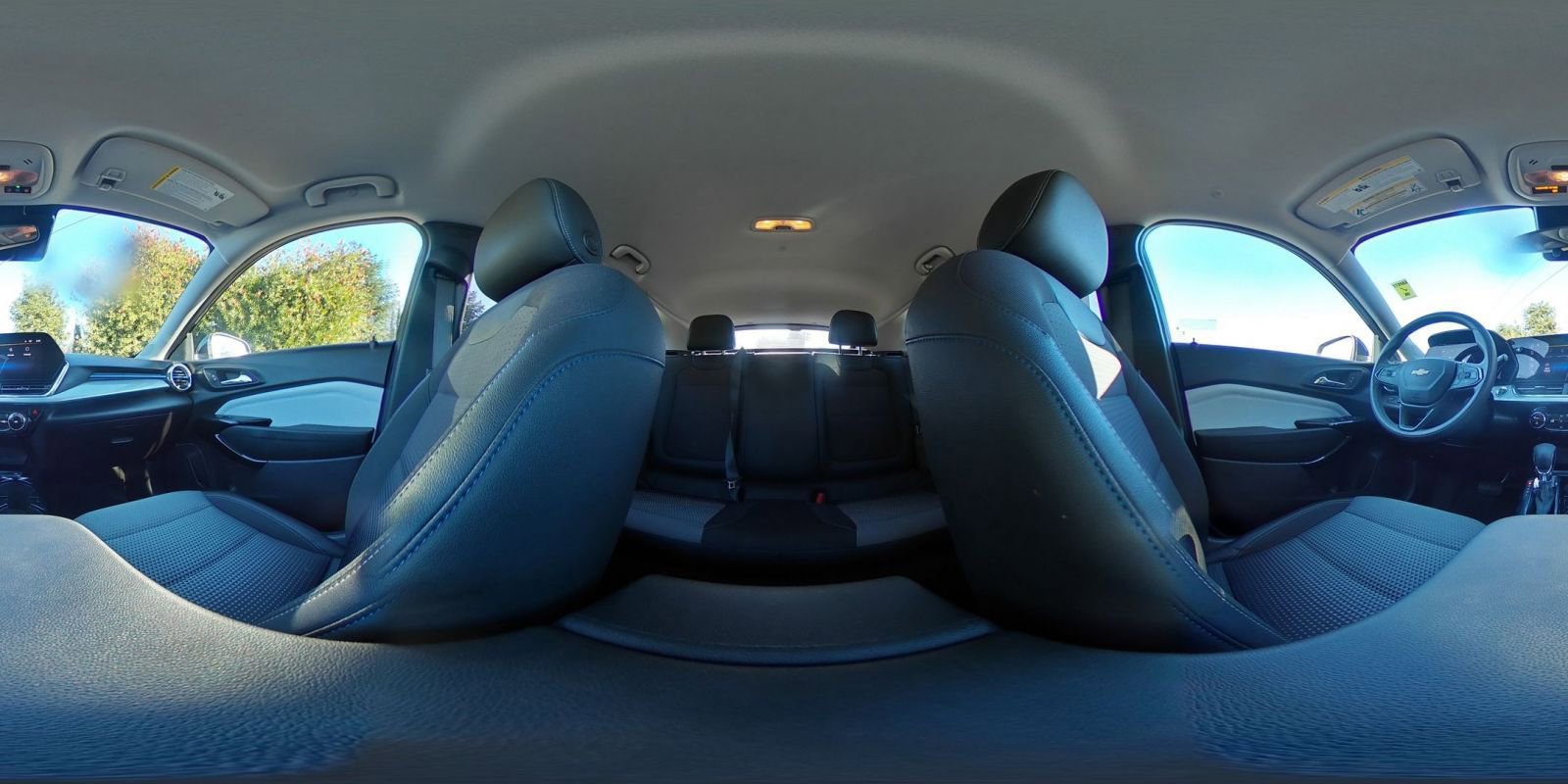 Used 2025 Chevrolet Trax LT image 41