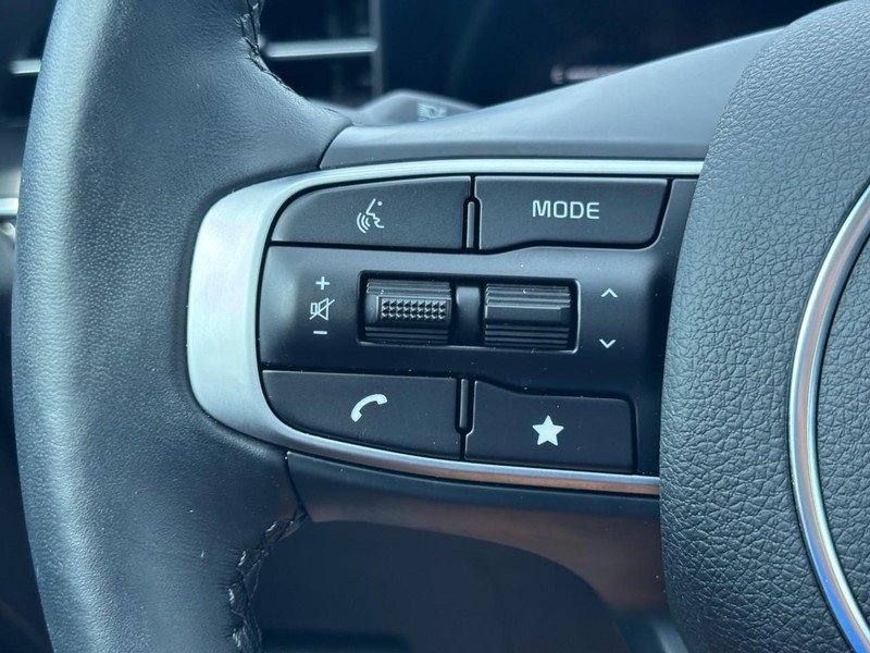 Used 2025 Kia K5 GT-Line w/ GT-Line Premium Package AWD/4WD image 19