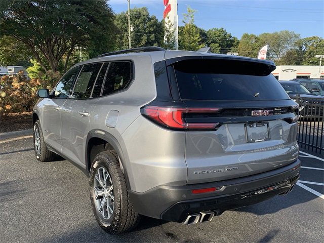 Used 2024 GMC Acadia AT4 w/ Luxury Package image 6