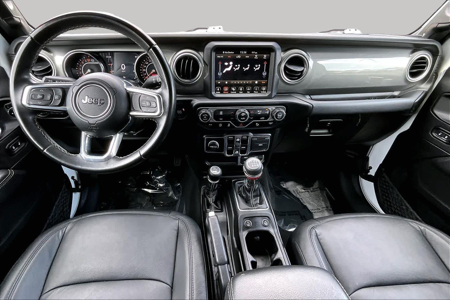 Used 2022 Jeep Wrangler Unlimited Sahara w/ LED Lighting Group AWD/4WD image 14