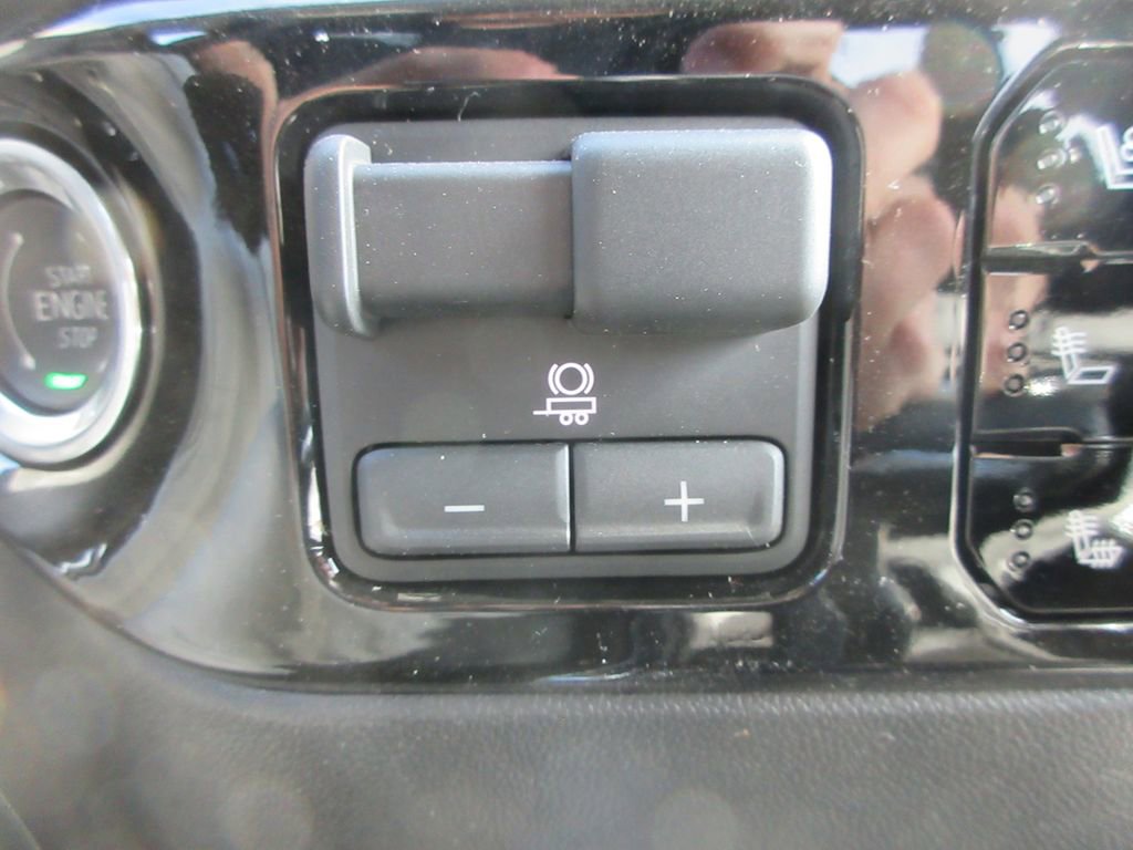 New 2026 GMC Sierra 1500 SLT image 20