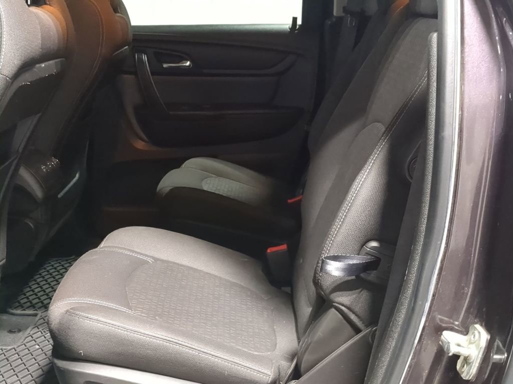 Used 2015 GMC Acadia SLE image 33