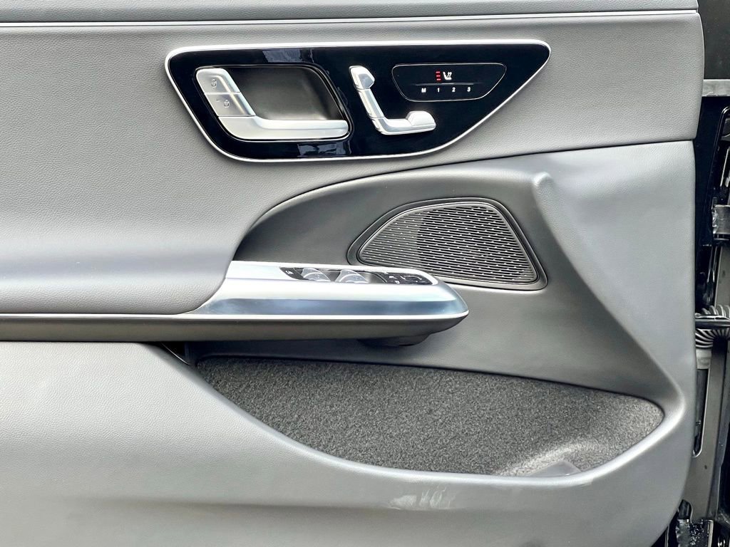 Certified 2025 Mercedes-Benz E 350 4MATIC Sedan image 38
