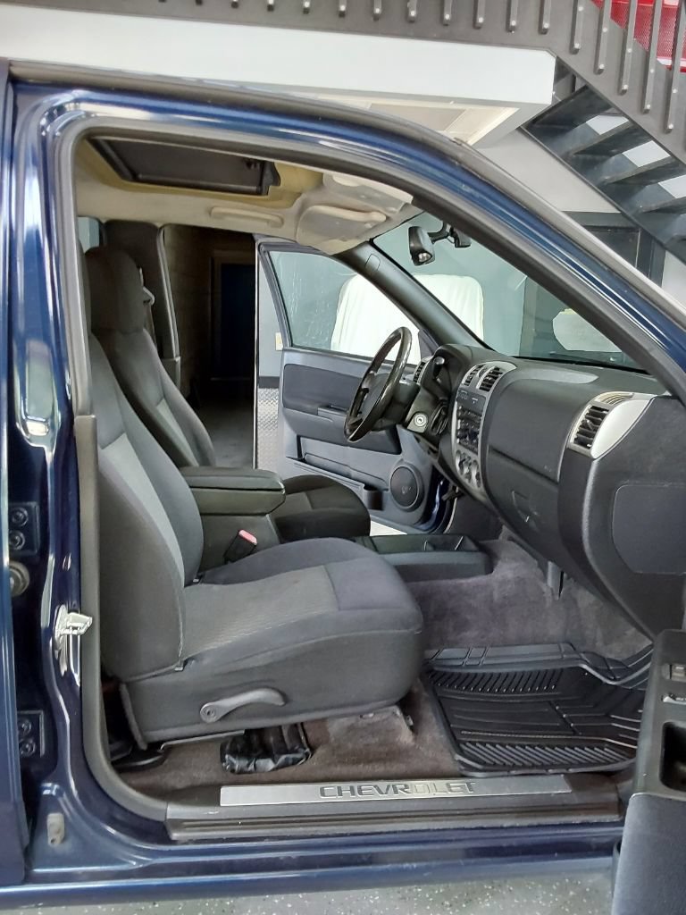 Used 2007 Chevrolet Colorado LT w/ LT Preferred Equipment Group AWD/4WD image 12