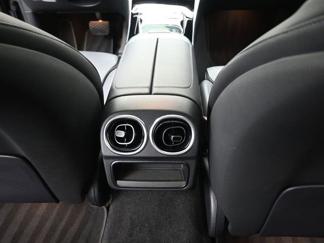 Certified 2024 Mercedes-Benz C 300 Sedan image 24