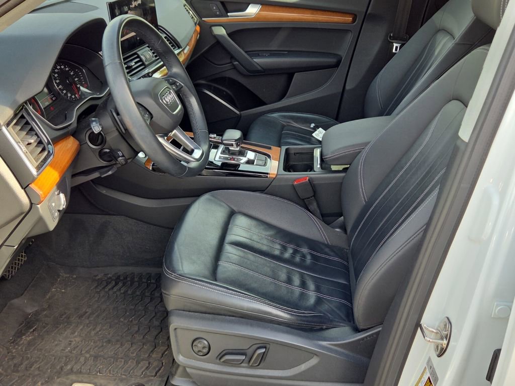 Used 2021 Audi Q5 2.0T Premium w/ Convenience Package image 10