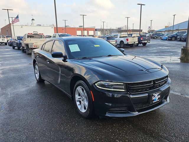 Used 2018 Dodge Charger SXT image 10