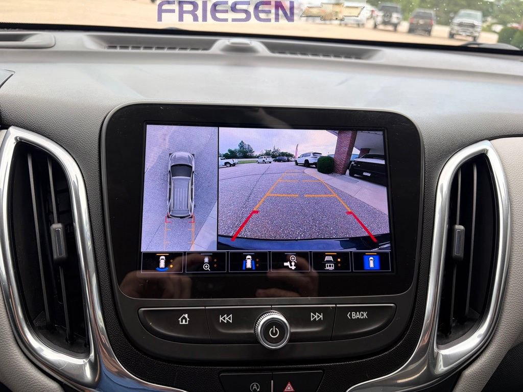 Used 2023 Chevrolet Equinox LT AWD/4WD image 13