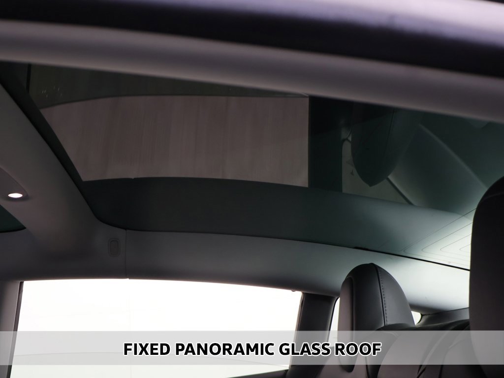 Used 2019 Tesla Model 3 Standard Range Plus image 4