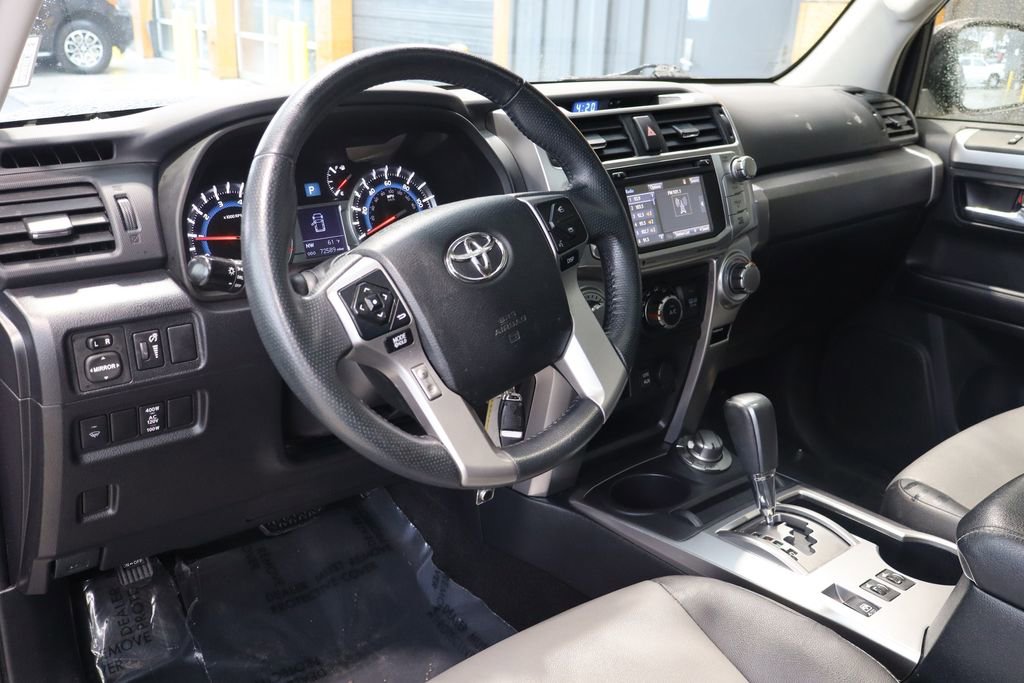 Used 2018 Toyota 4Runner SR5 Premium image 23