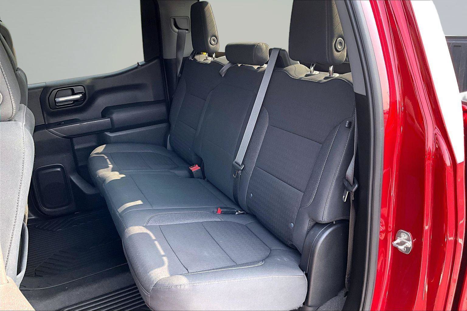 Used 2021 Chevrolet Silverado 1500 LT AWD/4WD image 26