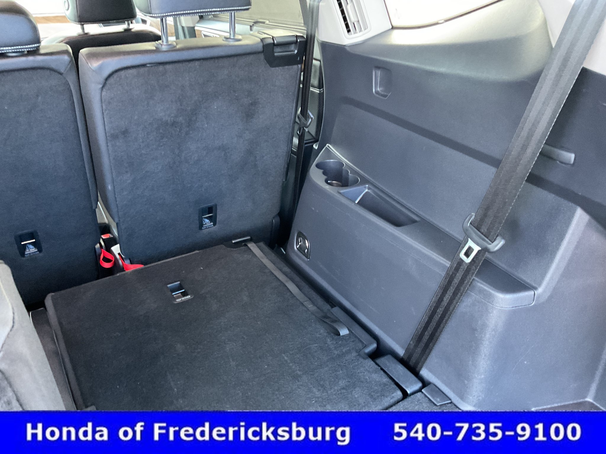 Used 2025 Volkswagen Atlas SE AWD/4WD image 23